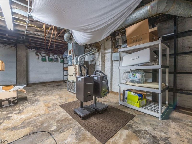 751 Starkweather, Cleveland, OH 44113 Photo 25