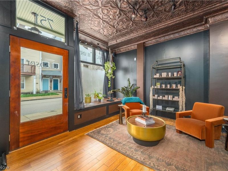 751 Starkweather, Cleveland, OH 44113 Photo 7