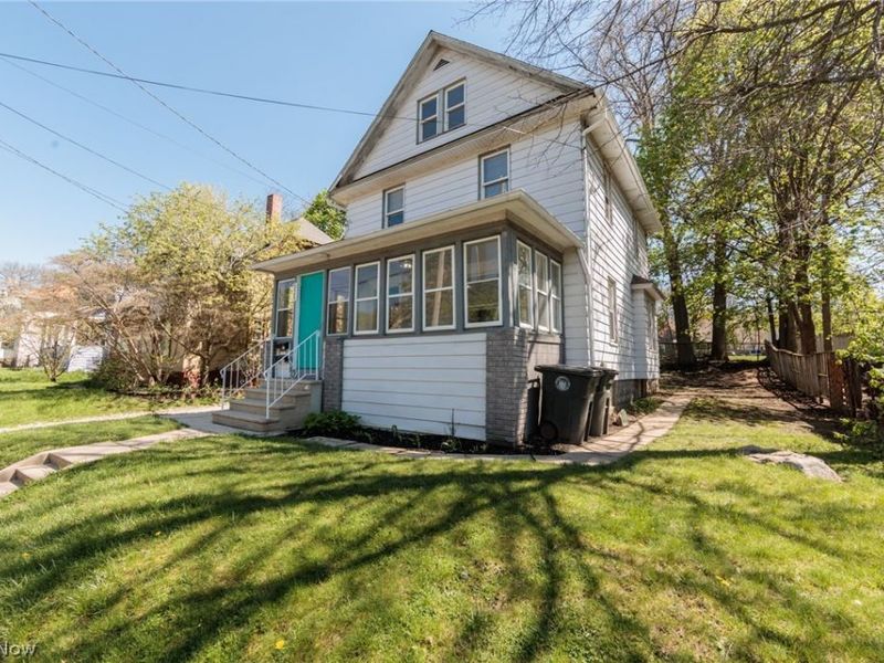 325 Para Avenue, Akron, OH 44305 Photo 1