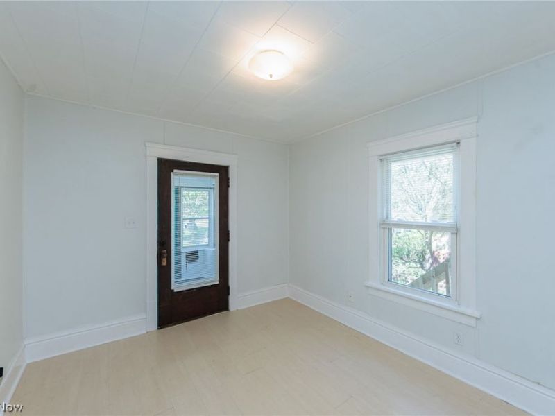 325 Para Avenue, Akron, OH 44305 Photo 9