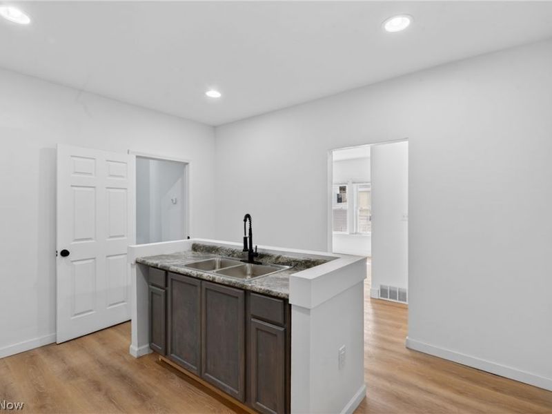 3544 E 153rd Street, Cleveland, OH 44120 Photo 10