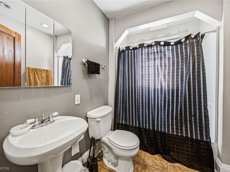 1330 W 64th Street, Cleveland, OH 44102 Photo 25