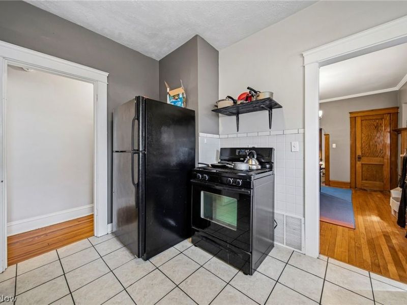 1330 W 64th Street, Cleveland, OH 44102 Photo 28