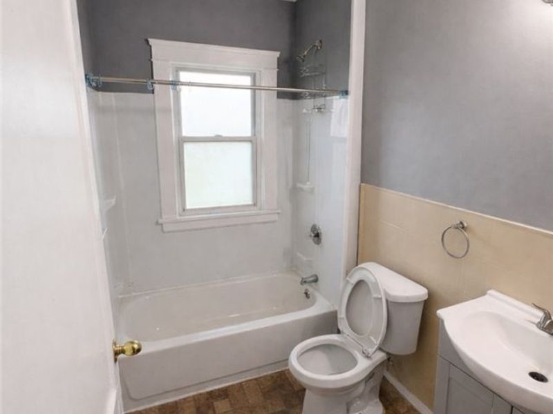 13605 Gainsboro Avenue, Unit Up, East Cleveland, OH 44112 Photo 6