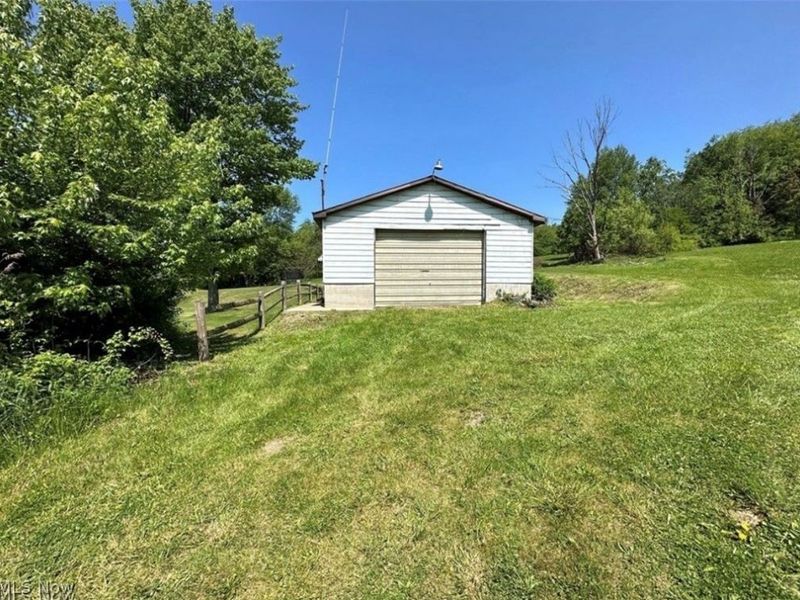 47110 Mcdonald Street, East Liverpool, OH 43920 Photo 2