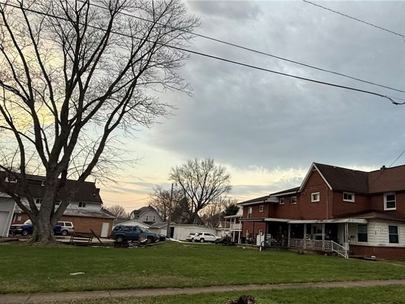 1221-1223 2nd Street NW, New Philadelphia, OH 44663 Photo 12