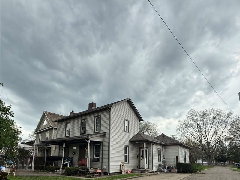 1221-1223 2nd Street NW, New Philadelphia, OH 44663 Photo 2