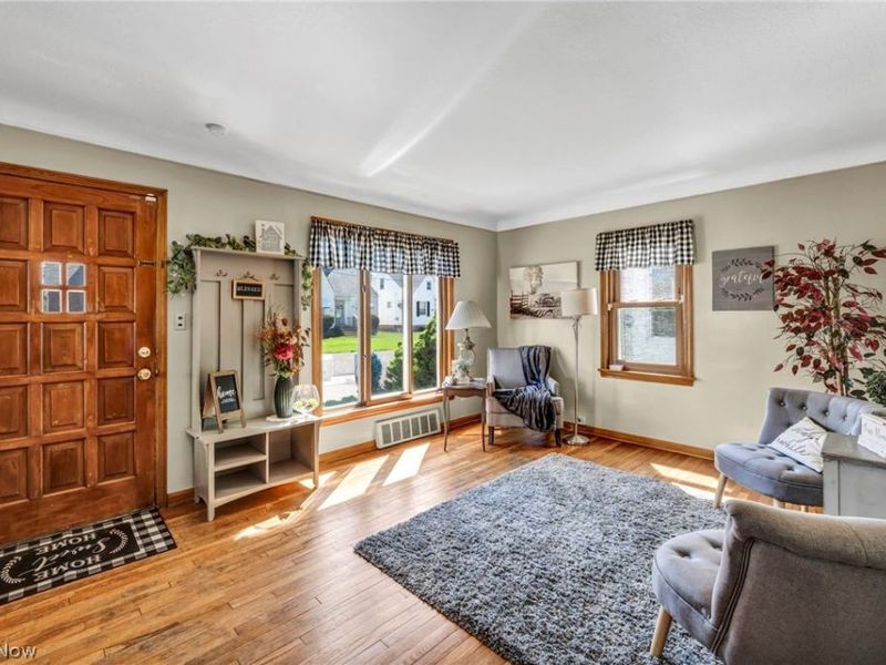 934 E 220th Street, Euclid, OH 44119 Photo 9