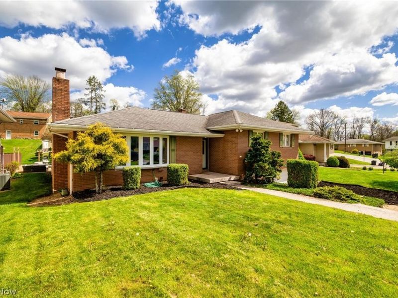 161 STARDUST Drive, Wintersville, OH 43953 Photo 2