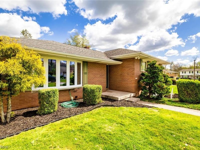 161 STARDUST Drive, Wintersville, OH 43953 Photo 3