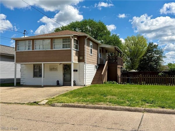 3504 Hemlock Avenue , Parkersburg, WV 26104