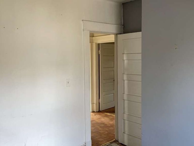 417 Cleveland Road, Cleveland, OH 44108 Photo 10