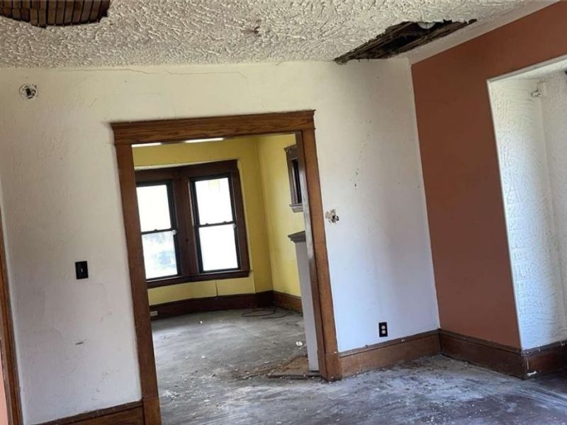 417 Cleveland Road, Cleveland, OH 44108 Photo 8