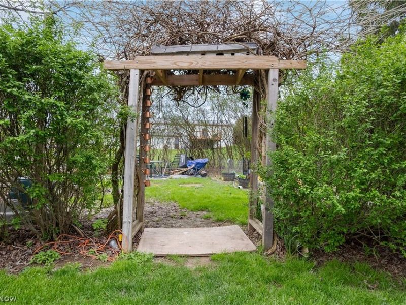 5235 Nave Street SW, Canton, OH 44706 Photo 29