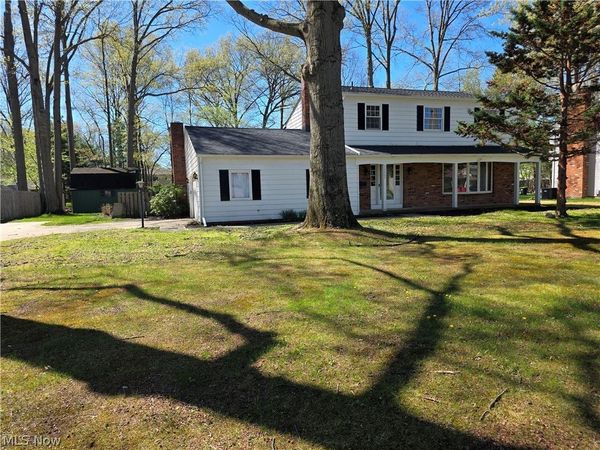 32667 Carriage Lane , Avon Lake, OH 44012