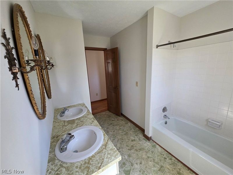 32667 Carriage Lane, Avon Lake, OH 44012 Photo 36