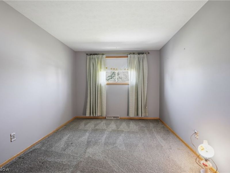 26670 FAIRFAX Lane , North Olmsted, OH 44070 Photo 11