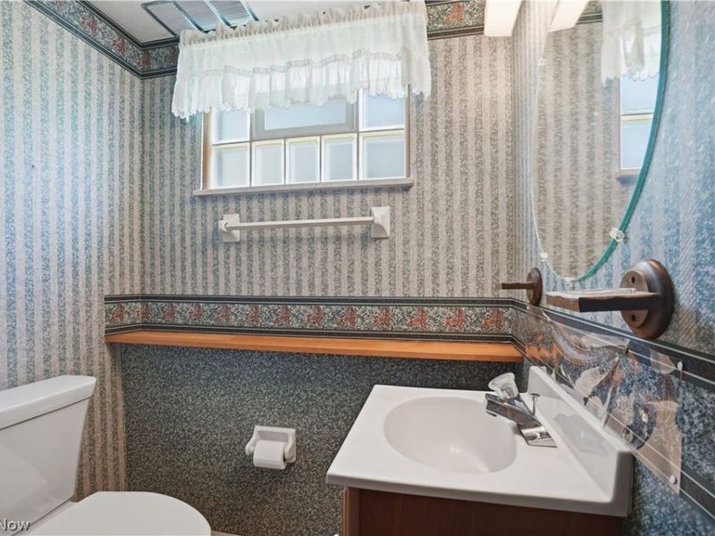 26670 FAIRFAX Lane , North Olmsted, OH 44070 Photo 26