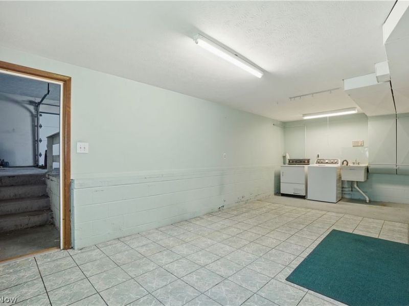 26670 FAIRFAX Lane , North Olmsted, OH 44070 Photo 28