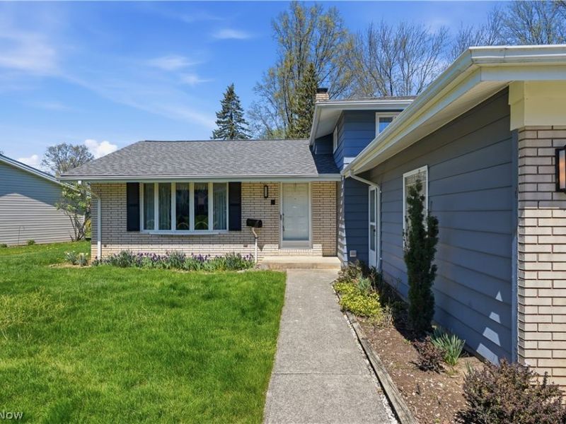 26670 FAIRFAX Lane , North Olmsted, OH 44070 Photo 38