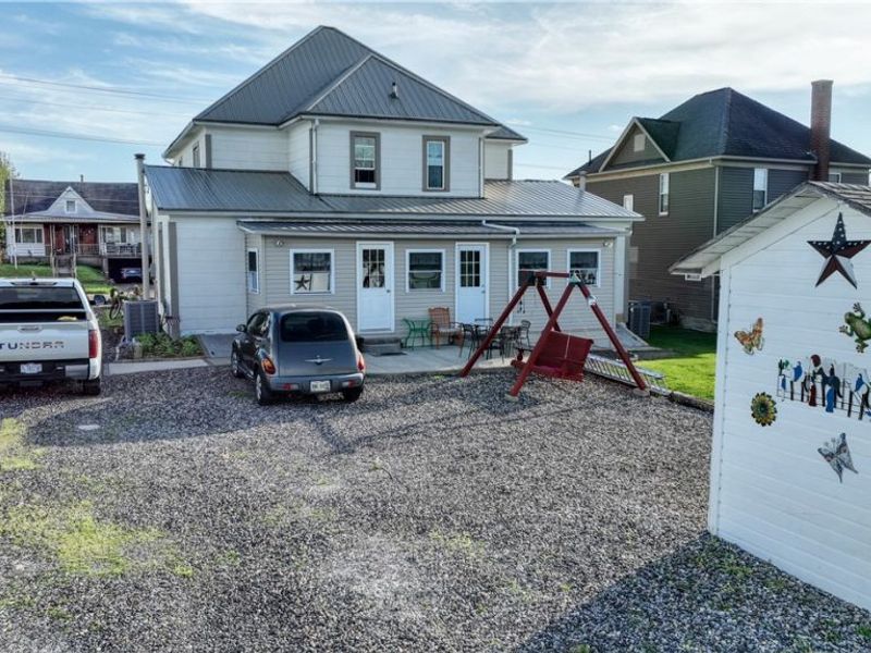 204 & 206 W Marietta Street, Woodsfield, OH 43793 Photo 2