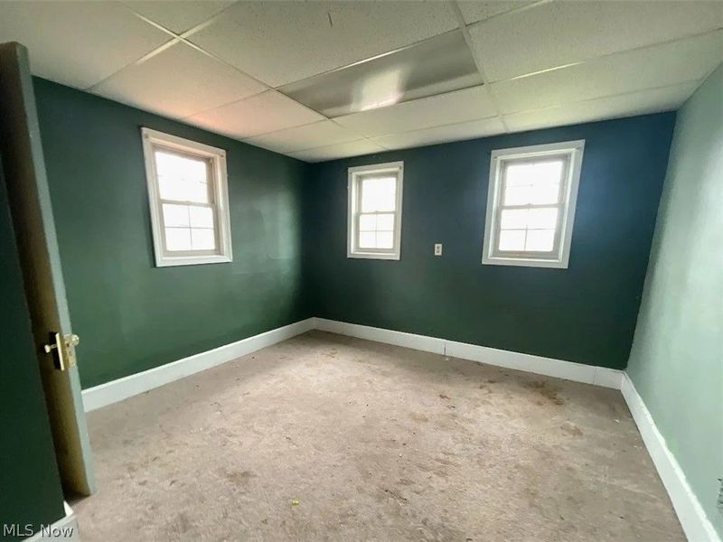 914 Stewart Avenue, Cambridge, OH 43725 Photo 7