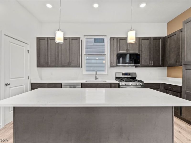 4703 Bridge Avenue, Cleveland, OH 44102 Photo 7