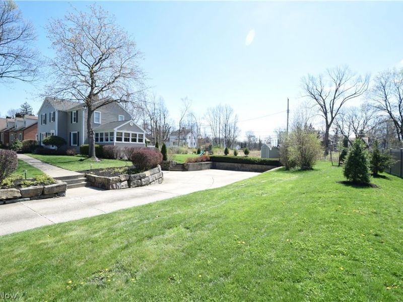 225 S Cadillac Drive, Youngstown, OH 44512 Photo 28