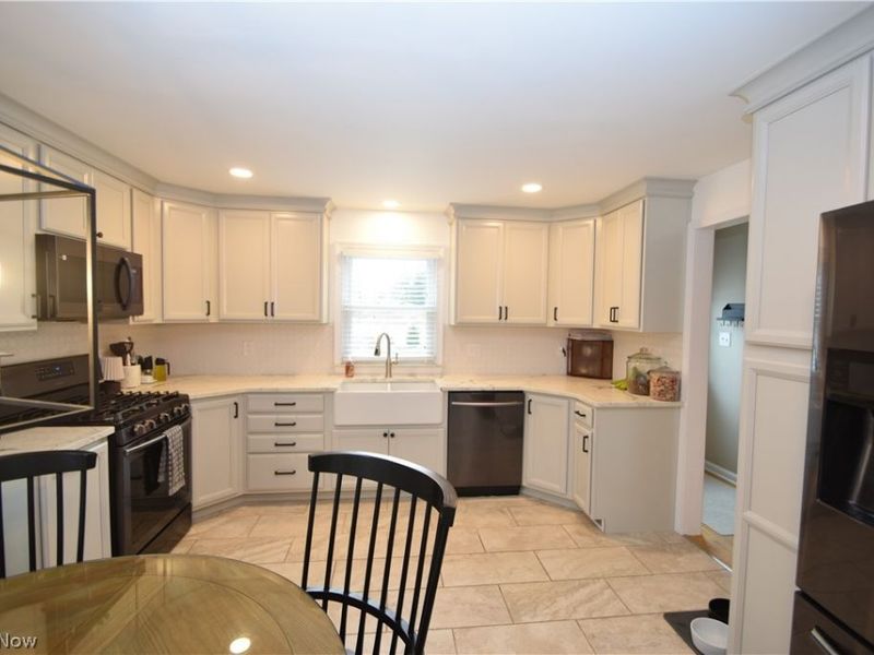 225 S Cadillac Drive, Youngstown, OH 44512 Photo 31