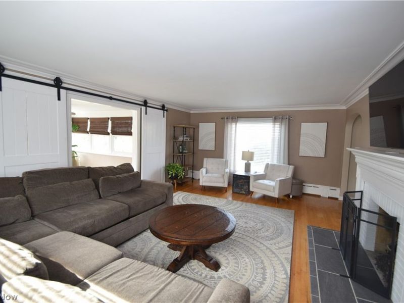 225 S Cadillac Drive, Youngstown, OH 44512 Photo 6