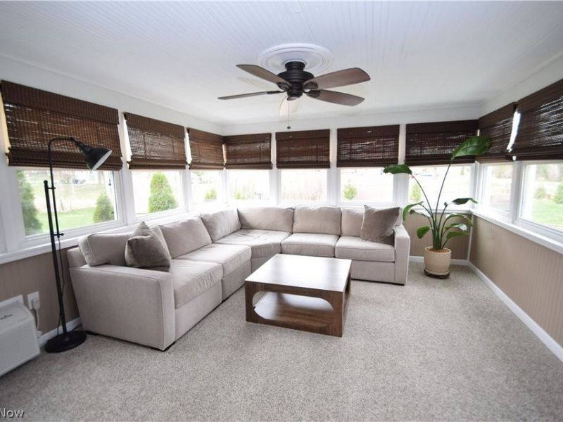 225 S Cadillac Drive, Youngstown, OH 44512 Photo 7