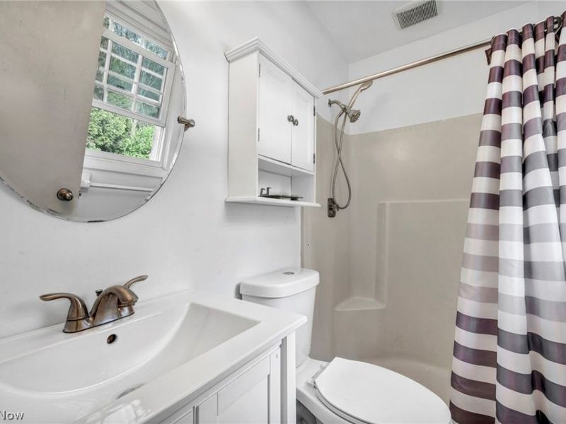 120 Roshon Drive, Medina, OH 44256 Photo 9