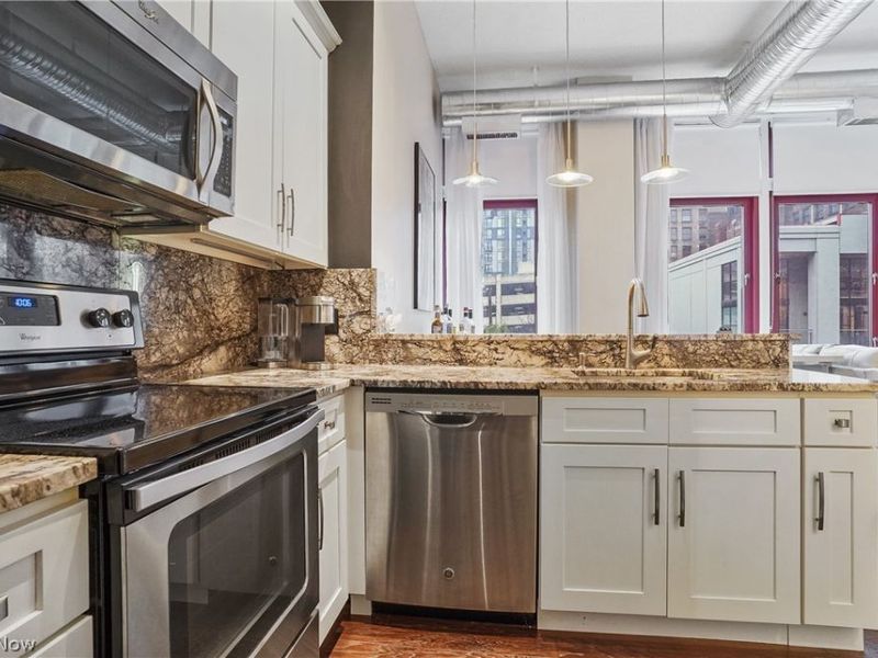 750 Prospect Avenue E, Unit 206, Cleveland, OH 44115 Photo 13