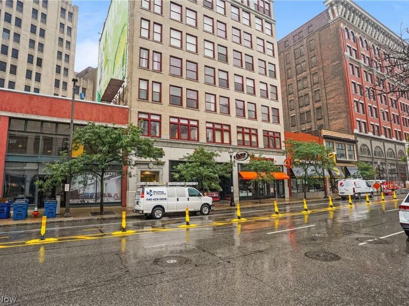 750 Prospect Avenue E, Unit 206, Cleveland, OH 44115 Photo 2