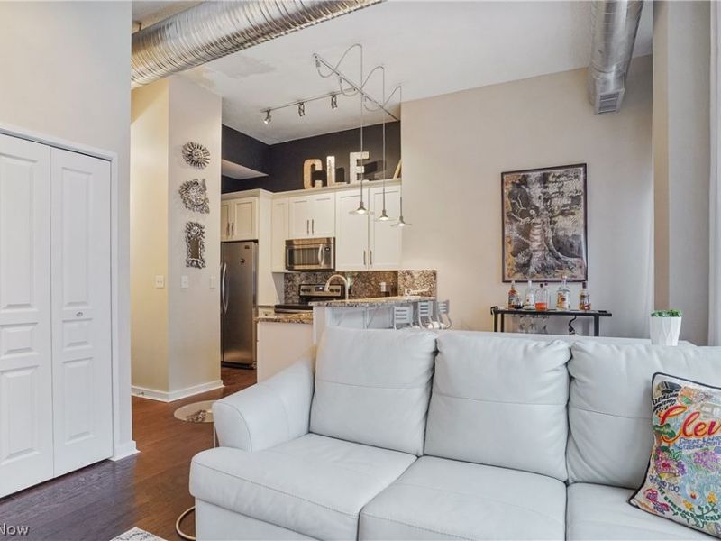 750 Prospect Avenue E, Unit 206, Cleveland, OH 44115 Photo 21