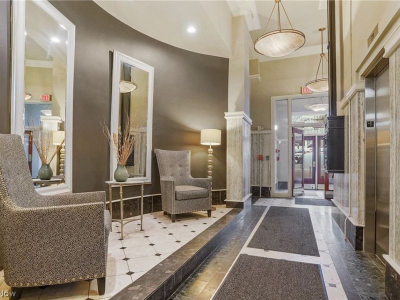 750 Prospect Avenue E, Unit 206, Cleveland, OH 44115 Photo 3