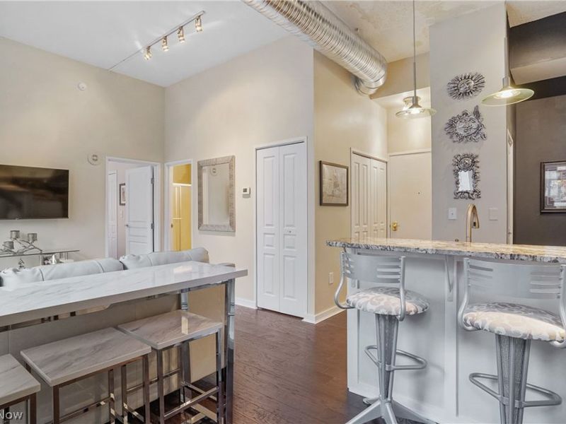 750 Prospect Avenue E, Unit 206, Cleveland, OH 44115 Photo 8