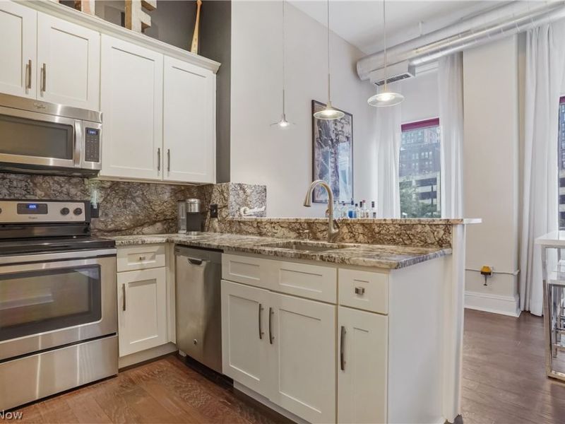 750 Prospect Avenue E, Unit 206, Cleveland, OH 44115 Photo 9