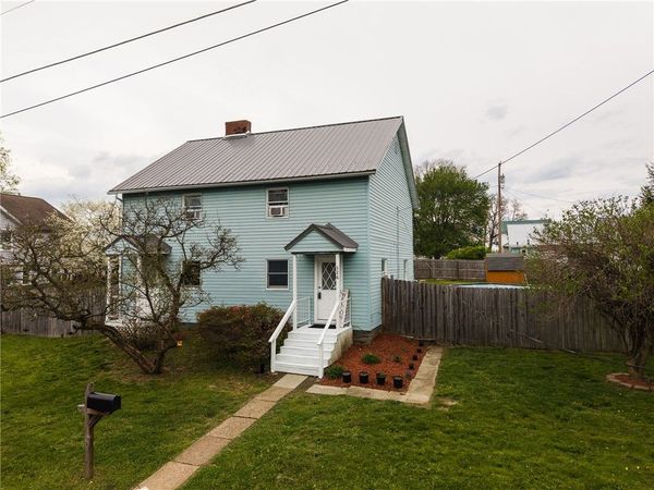 326 Back St , Mount Pleasant, PA 15666