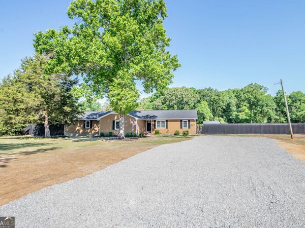 1661 Mule Creek Road, Byron, GA 31008