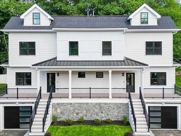 35 John St, Unit 35, Newton, MA 02459
