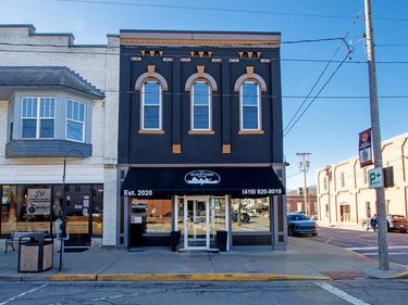 153 W Main Street, Loudonville, OH 44842