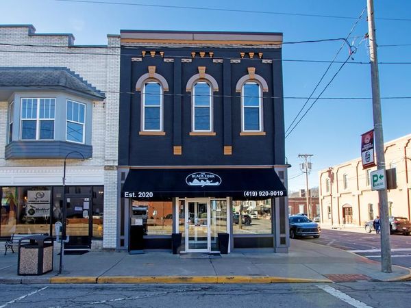 153 W Main Street, Loudonville, OH 44842