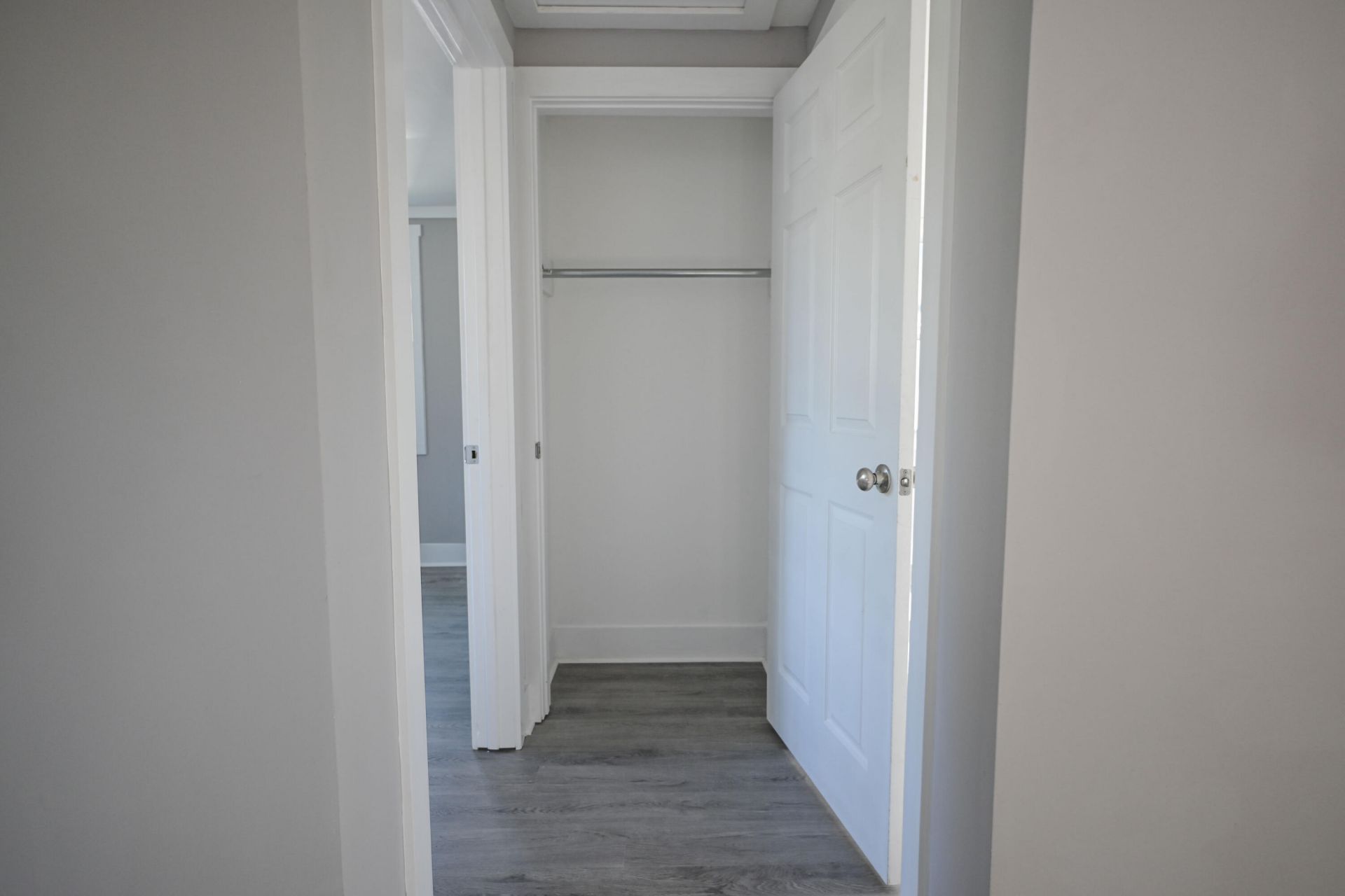 460 Bay Street Photo 14