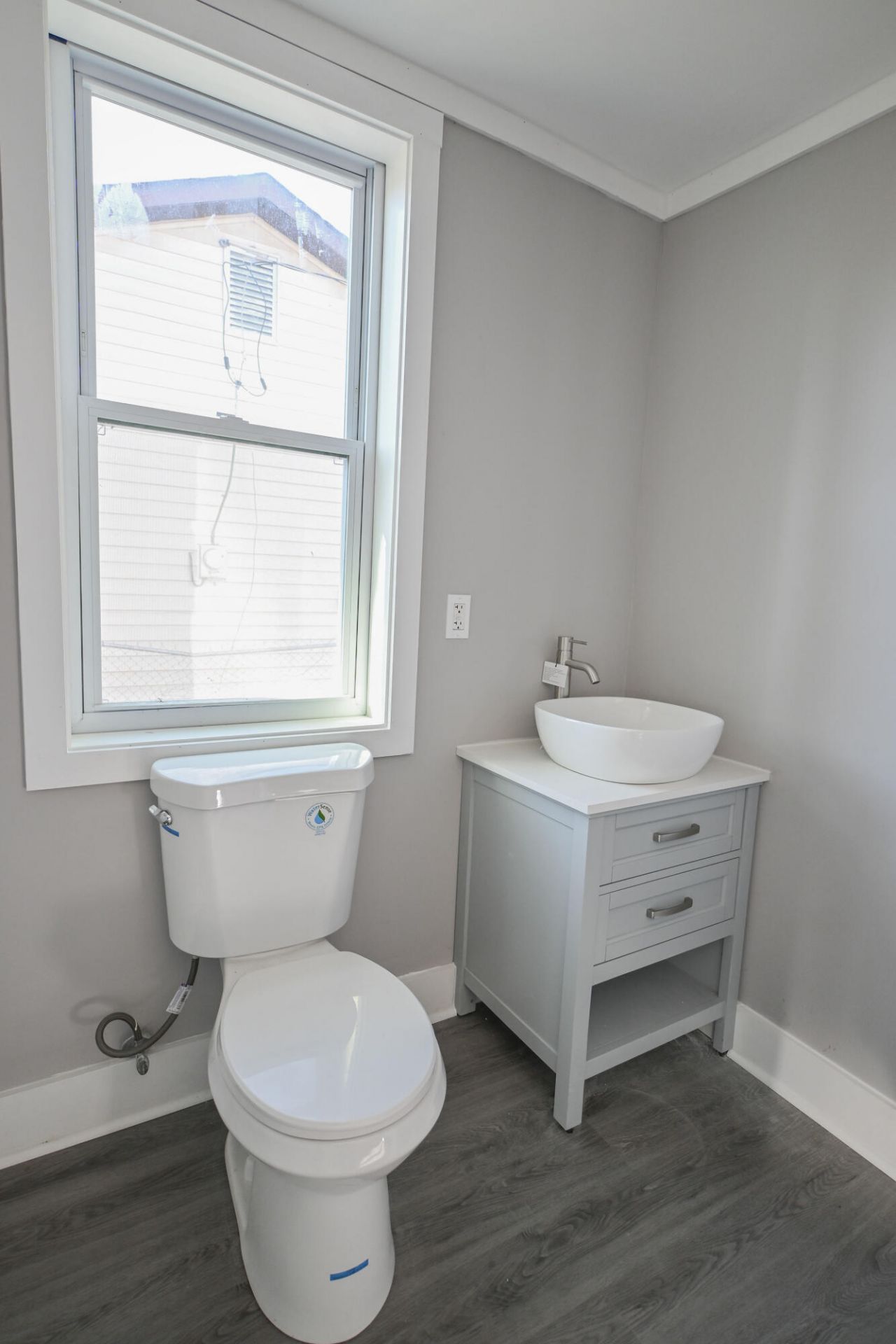 460 Bay Street Photo 6