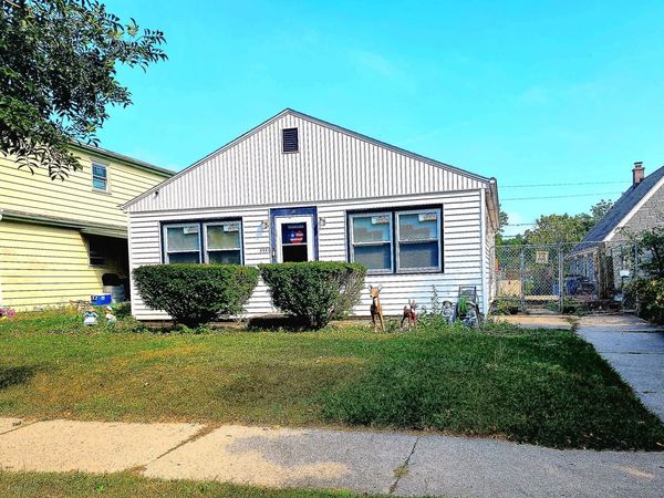 4440 N 64th STREET, Milwaukee, WI 53218