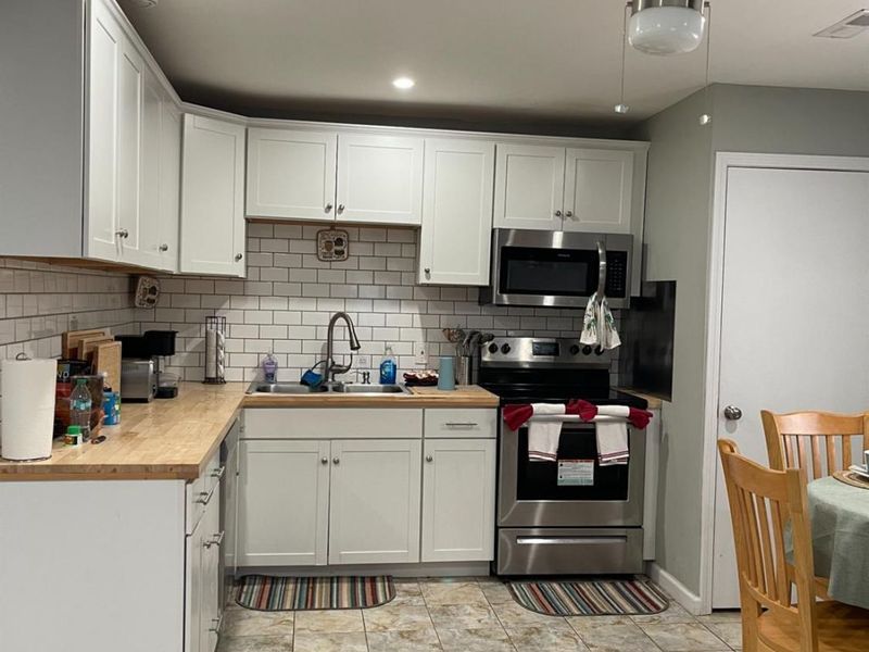 4895 Winton Ridge Lane, Cincinnati, OH 45232 Photo 4