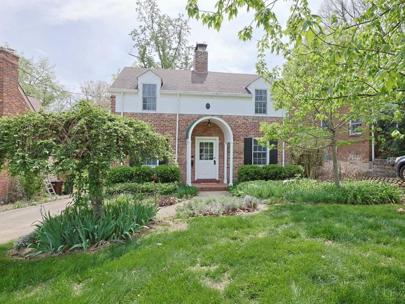 67 Forest Avenue, Wyoming, OH 45215 Photo 1