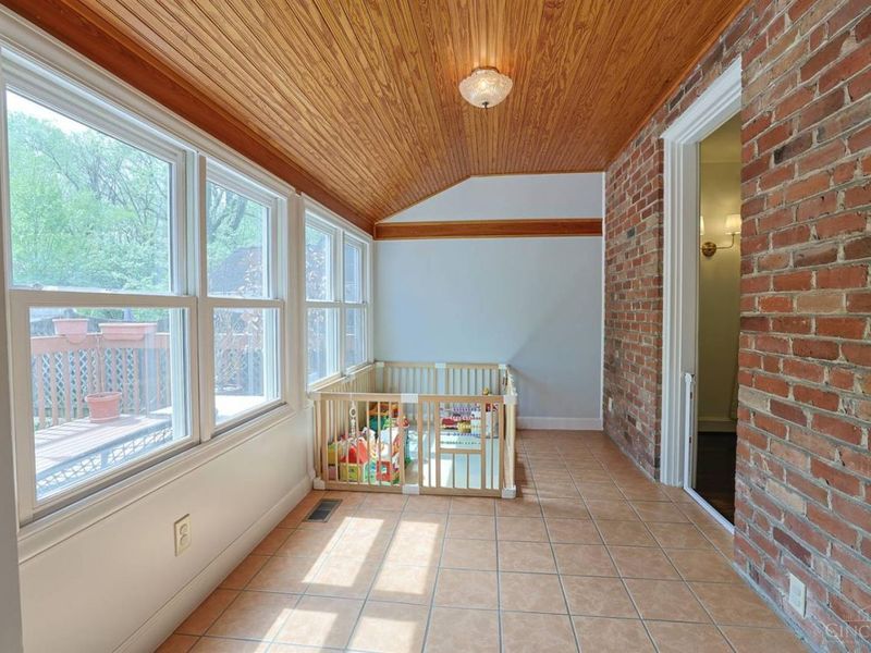 67 Forest Avenue, Wyoming, OH 45215 Photo 22