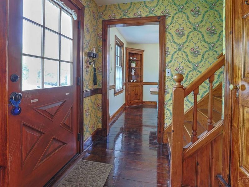 67 Forest Avenue, Wyoming, OH 45215 Photo 3